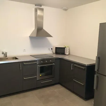 Coquelicot アパート ラカノー