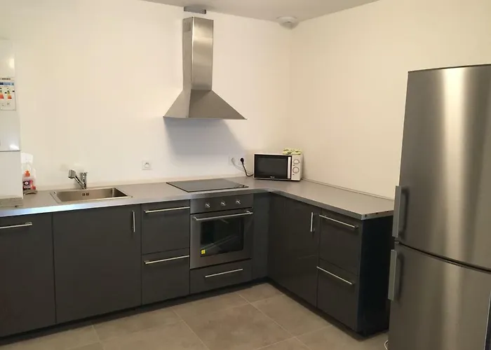 Coquelicot アパート ラカノー